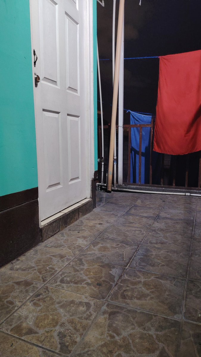eswinhrz's tweet photo. Alguien por acá esta noche hotel  Zona 1_. 16 calle https://t.co/g2hhPtj93C