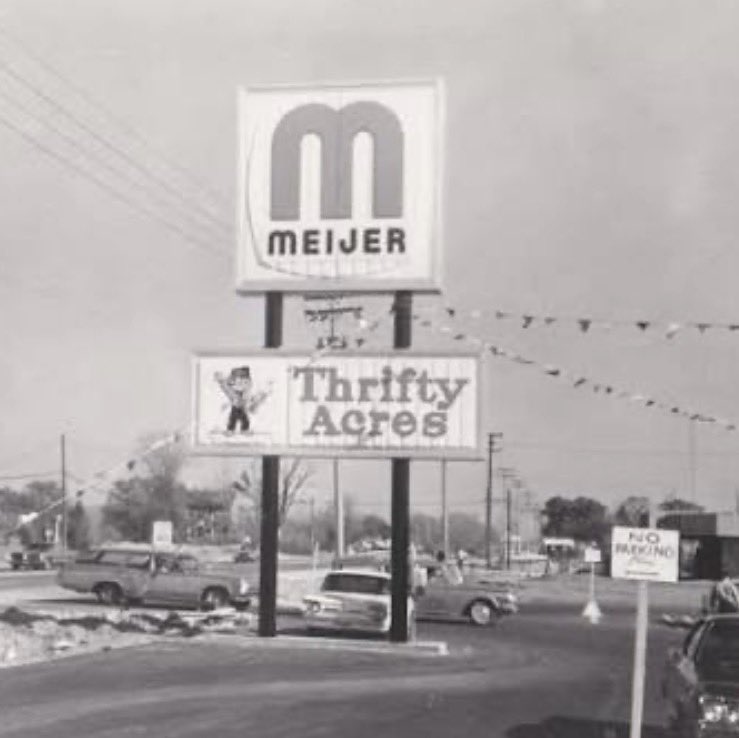 AjPier's tweet photo. @ly43475 @midwestern_ope It was Always Meijer even when it was Thrifty Acres. No signage had Meijer’s https://t.co/FldAv7vt80