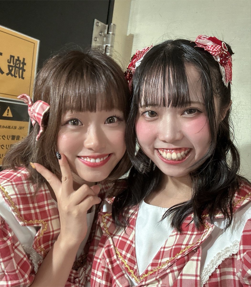 NIYON_ui's tweet photo. おはよう！🐙
ういこのたれおろしボブボブあやかさんがとても刺さってるの
ｷｭーーー=͟͟͞͞(♡д♡)ｳｳｳーーーﾝ💘

あやかさんヘアアレ得意で、実はこのシンプルはレアだから写真撮ってもらった🤦🏼‍♀️
ほんとにかわいい… https://t.co/HM5UYLJU7s