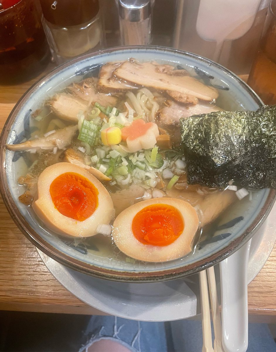 ayu8lume26's tweet photo. 可愛い可愛い二人がはるちゃんラーメン誘ってくれて上原幸せでした🥺💕💕
相変わらず美味しい🍜

たくさんいろんな話できて楽しかった嬉しかった🥰
@hime_spec 
@yxutcm https://t.co/mwG6wYWbwd