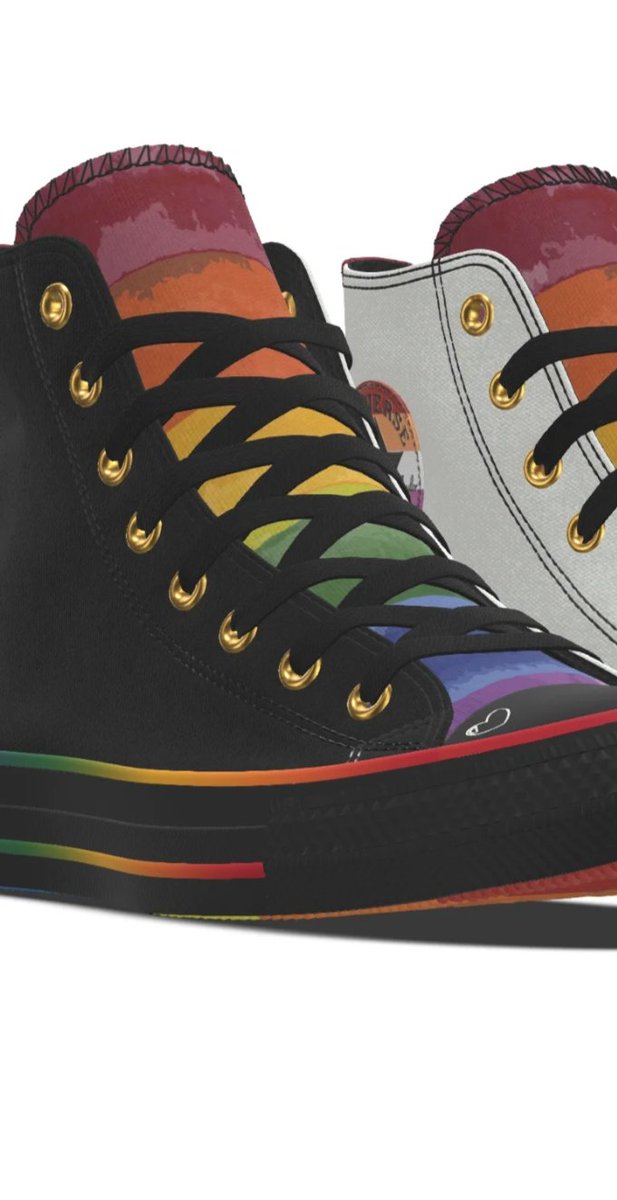 morx20's tweet photo. @Converse please explain to me why I've been fighting with your claims department over several weeks and keep getting told to go in circles over a pair of custom shoes that have a defect to the design?? (Shoes I got vs design that was supposed to be done) https://t.co/ysaGnXUgY5