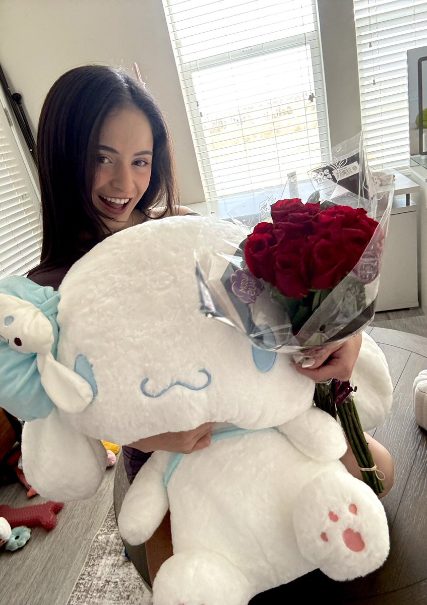 slave4alex's tweet photo. ¡te amo y te adoro, princesa Alex! 

💕🙇‍♂️

@findomalexx https://t.co/4SCIzlC0nE