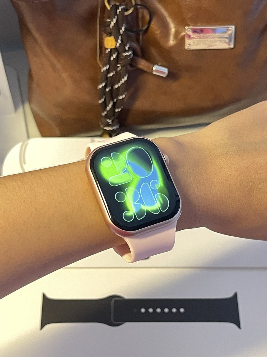 sawanspk's tweet photo. ⌚️apple watch11 990฿ 
พร้อมส่ง 46mm 
มี 3 สี เทา/ดำ/โรสโกล
ส่งฟรี + มีประกันค่า

#ส่งต่อapplewatch #applewatch #applewatchมือสอง #ส่งต่อiphone #ส่งต่อapple #ส่งต่อนาฬิกา https://t.co/KCXi9al1uN