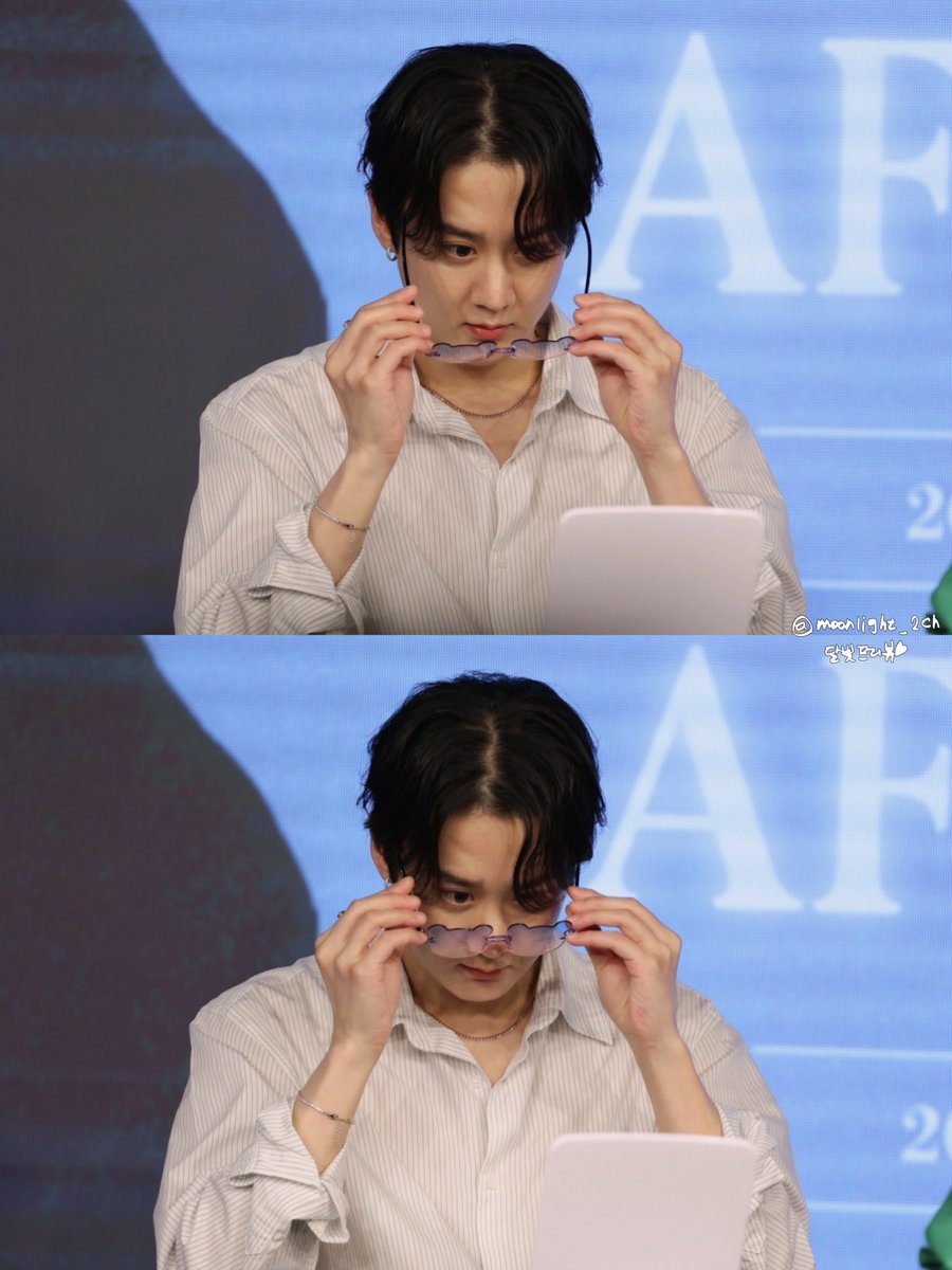 moonlight_2ch's tweet photo. [PREVIEW] 260802 2026 𝘾𝙃𝙐𝙉𝙅𝙄 𝙅𝘼𝙋𝘼𝙉 𝙁𝘼𝙉𝙈𝙀𝙀𝙏𝙄𝙉𝙂 𝙄𝙉 𝙏𝙊𝙆𝙔𝙊 『𝙍𝙀 : 𝙋𝙇𝘼𝙔』 after party 2부 특전회 - 한국식 사인회

🐻
곰돌이 안경을 썼지만 다람쥐같아!ㅋㅋㅋㅋㅋ
ㄱㅇㅇ🐿️💜

#틴탑 #천지 #이찬희 #TEENTOP #CHUNJI #LEECHANHEE https://t.co/DBPHzOqOM2