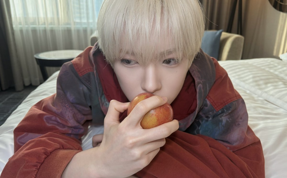 sakunnyang's tweet photo. 후지나가 https://t.co/DMECczcNrk