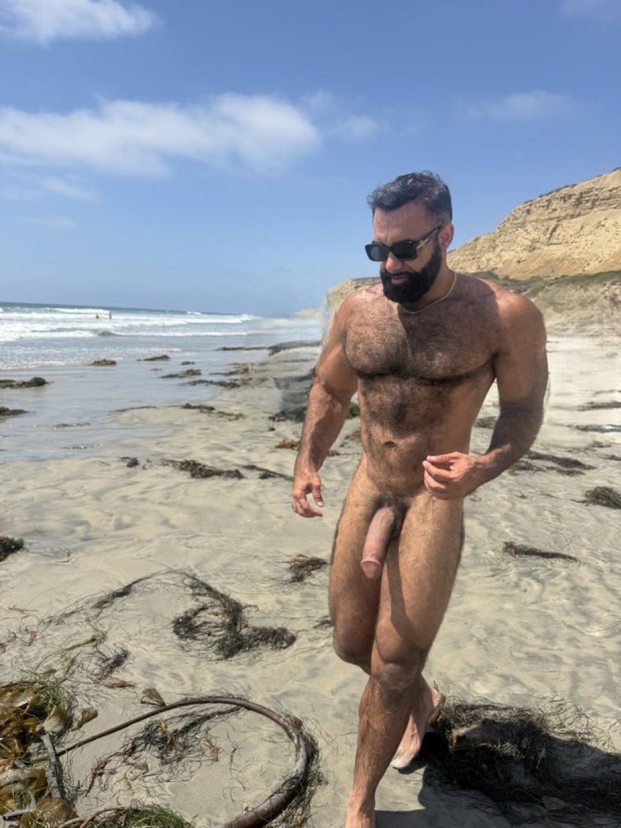 PersianX45's tweet photo. Some of you keep asking for specific videos to purchase instead of paying a monthly subscription….
Well here is my FREE OF page where you can subscribe and see a lot of my content for free, longer trailers, lots more photos and cumshots but also to buy individual fuck films 🎥😈 https://t.co/PVUdksnTvp
