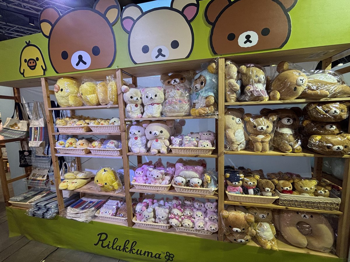 EmilNature's tweet photo. ここのぬいぐるみはどれも丸々としていて、まさに強迫性障害やぬいぐるみ好きにとっての究極の楽園だ！ https://t.co/I1IbcEe29Q