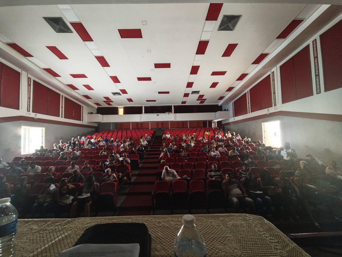 MarisolFFerrer's tweet photo. Se desarrolló en San José de las Lajas la reunión de secretarios generales de núcleos espacio que sirvió para explicar las acciones políticas comunicacionales para la implantación de las transformaciones económicas y sociales. #Mayabeque #100AñosConFidel https://t.co/ztDNAVGRyH