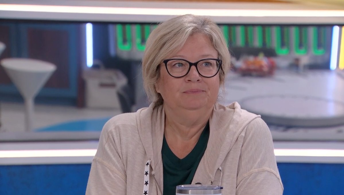 89razorskate20's tweet photo. ⏳WEEK 4, REPOST &amp; LIKE If You’re Team ANGELA! #BB28 https://t.co/d56mGRQRLg