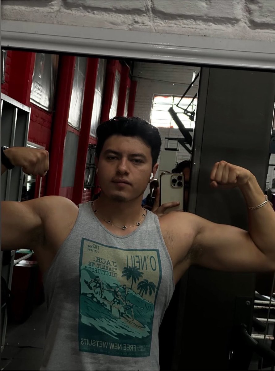 htrosth's tweet photo. Hetero engañado de Tehuacán 

Denle ❤️ y rt 
Y subo su pack https://t.co/R19uP5tIh5
