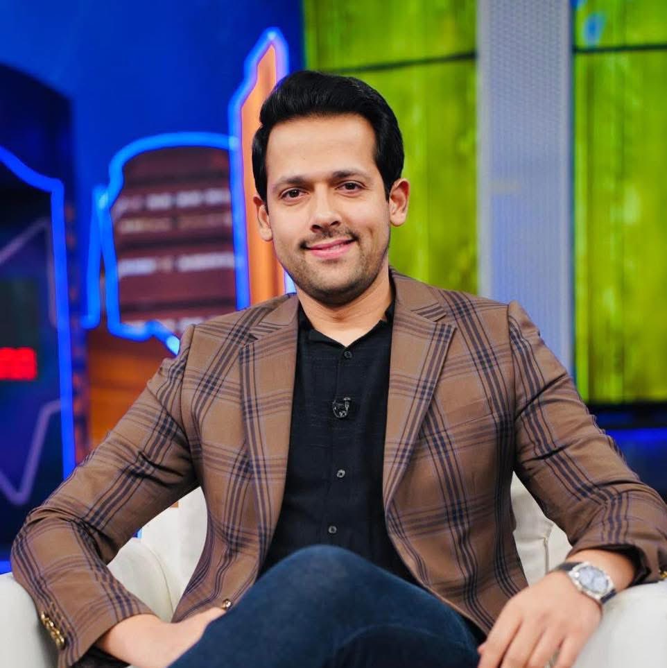 Waqarkhan's tweet photo. جب بھی جرنیلوں پیشاب کیا تو محسن نقوی پیدا ہوا جب جب محسن نقوی نے پیشاب کیا تو مزمل شاہ جیسے ٹُچے پیدا ہوۓ https://t.co/23Esp3sXFK