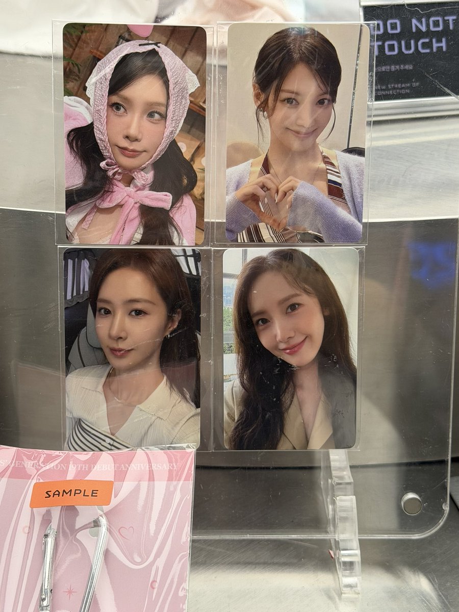 yttsshys's tweet photo. 19주년엠디 포카 실물 https://t.co/zHfRrRjQlH