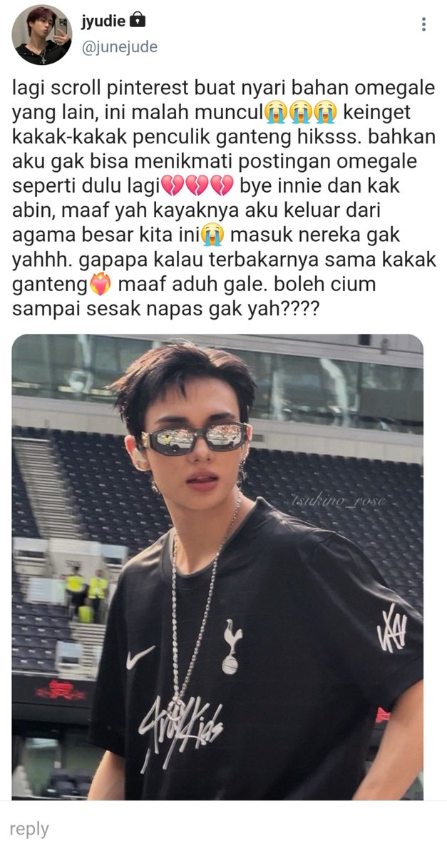 hanievol's tweet photo. pusing banget aku baca ketikanmu, jyudie

(strange little fan ; hyunsung au) https://t.co/e6JsZSKz4h