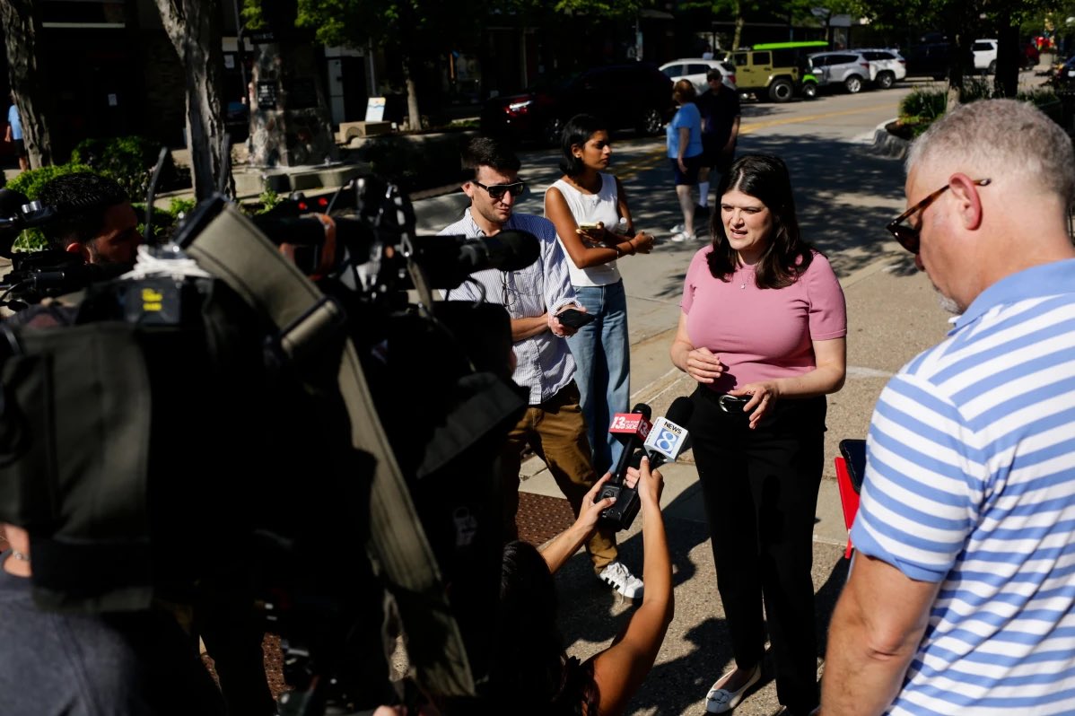 allenanalysis's tweet photo. 🚨Michigan Senate candidate Haley Stevens benefited from roughly $62 million in outside spending, with AIPAC’s affiliated super PAC accounting for the majority of that support.

The race has become one of the most expensive Senate primaries in the country, fueled by unprecedented outside spending.
