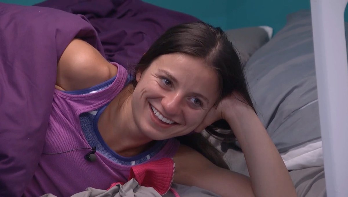 89razorskate20's tweet photo. ⏳WEEK 4, REPOST &amp; LIKE If You’re Team MALLORY! #BB28 https://t.co/nt8rUXXkoe