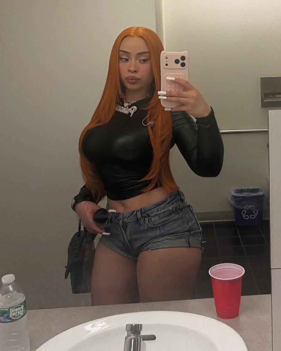 icespicesbabyy's tweet photo. #fypシ゚viralシfypシ゚ #icespice https://t.co/ySVpqpEPUm