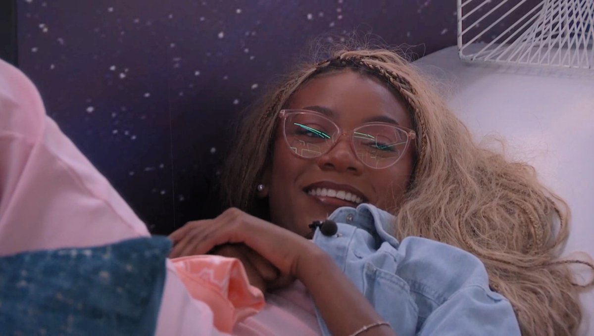 89razorskate20's tweet photo. ⏳WEEK 4, REPOST &amp; LIKE If You’re Team TAYLOR! #BB28 https://t.co/MF2t6bdpAB