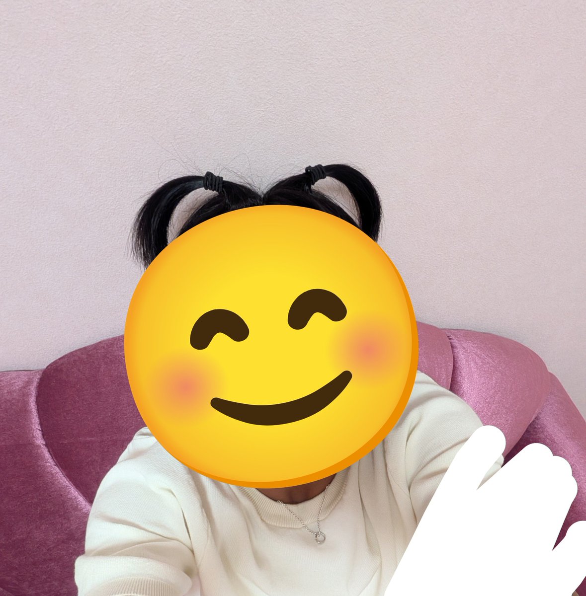 ayumarudayo's tweet photo. ねーみて ww
ゴキブリヘアーなのに
めっちゃ喜んで自撮りしてくれたww https://t.co/6YtWCIXGju