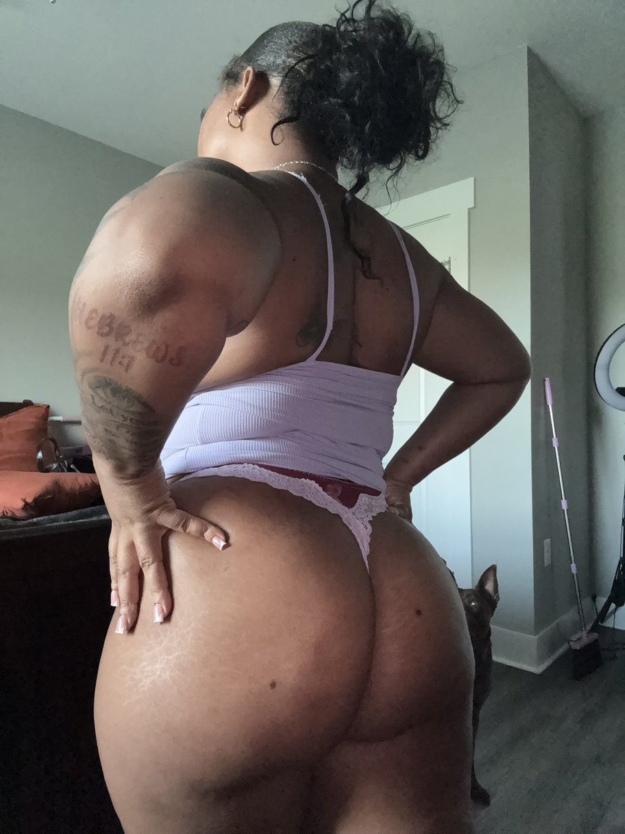 aaauntieee's tweet photo. throw back😍😍😍

hit the subscribe button in my bio🥲 https://t.co/UoeM1GVxEb