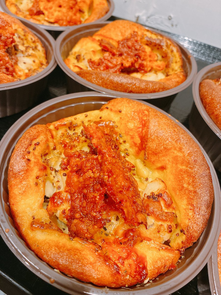BakeOnWednesday's tweet photo. 今回の当店おすすめは「フレーバーティー」と「stuffed yorkshire pudding」です！ https://t.co/hZdwzq1uUs