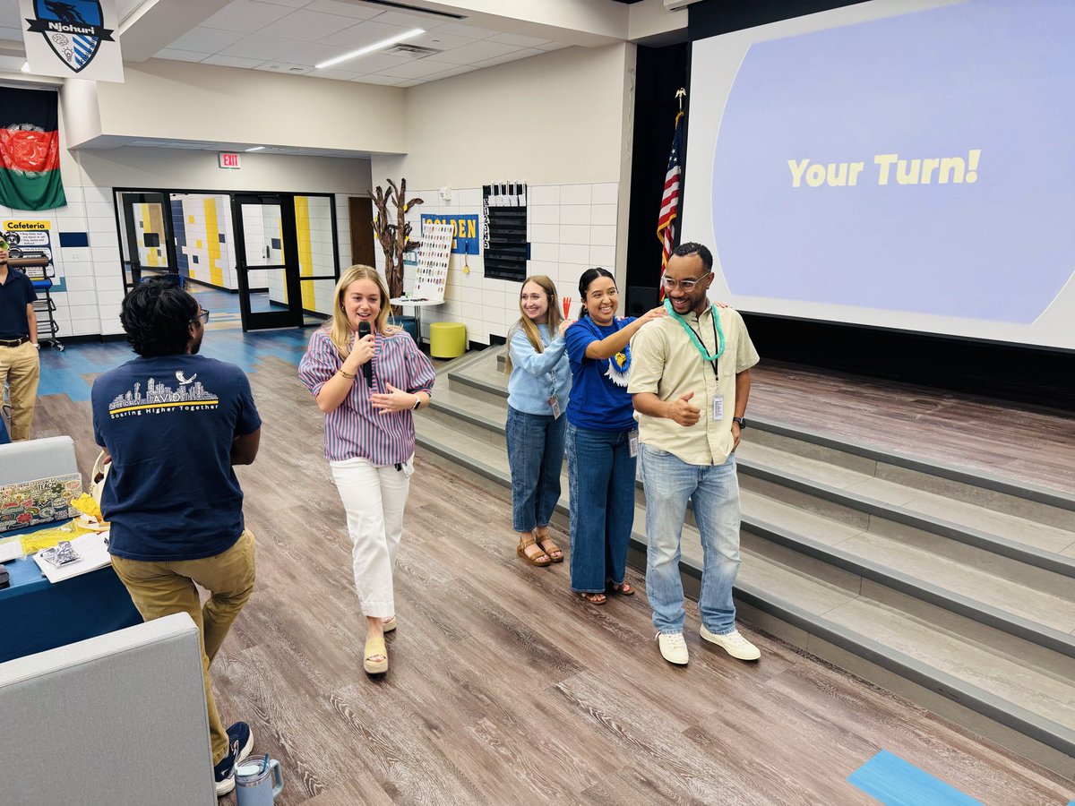 AikinEagles's tweet photo. Day 2 and even better! If you’re laughing at school, you’re learning! Fun is a top priority for Aikin because if you’re having fun, you’re comfortable, if you’re comfortable, you can learn! #RISDDreamOn
@ACongdonedu @lovelyfloyd15 @IamBranum @RichardsonISD https://t.co/N8U8DLf9MG