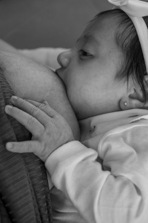 elpoderdelc's tweet photo. 🤱❤️Bajo el lema "Lactancia materna para un comienzo de vida sostenible: fortalecer lo que funciona", la #SemanaMundialdelaLactanciaMaterna #SMLM nos exige defender la lactancia como la medida de salud pública más equitativa y ecológica para todas las personas y para nuestro planeta.
Pero en Ginebra (#CAC49) parece que no quisieran hacerlo… te contamos por qué en el siguiente hilo.🧵👇