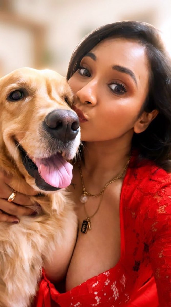 mrs_madhurii's tweet photo. Dogs are more Loyal than Men 💕 https://t.co/oMhVLB9TyT