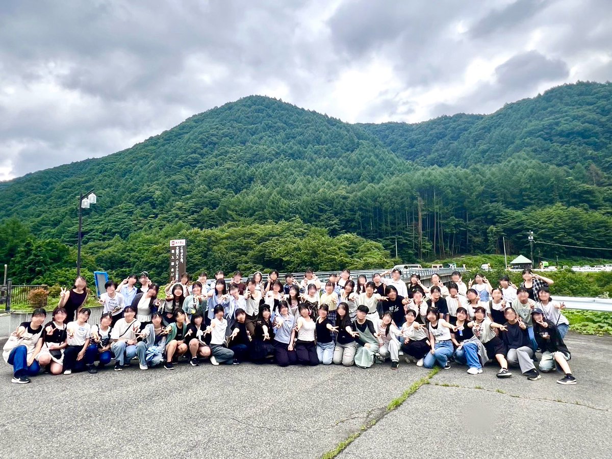 kghmc's tweet photo. 7月29日から8月1日までの4日間、群馬県の片品村にて合宿を行いました✊🏻
チームやパート、学年に分かれての練習を通して1人1人が個人の課題と向き合って成長することができました💖まだまだ改善点はたくさんあるので、8月22日の夏コンに向けて全員で高め合っていきます❤️‍🔥 https://t.co/sedoSFCxZu