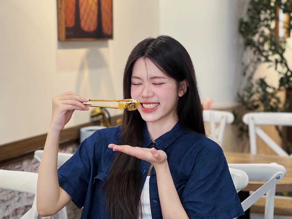 dorisung's tweet photo. Howdy! 🌻 Don’t forget: every small step matters, and you’re doing amazing. 🌸
YQxP https://t.co/5qjz8vKOHN
