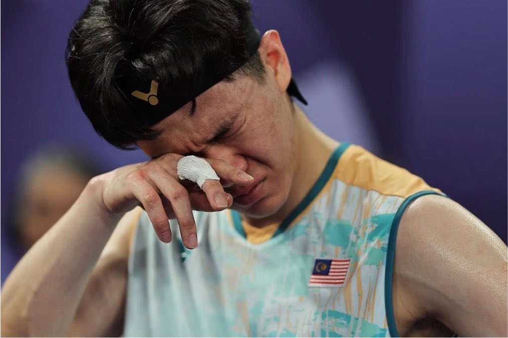 farfar0108's tweet photo. Today marks 2 years since Lee Zii Jia won his Olympic bronze medal 🥉🇲🇾 at Paris 2024!

I still get emotional every time I think about it. I'm so proud of everything he achieved, but my heart still aches when I remember everything he went through to get there 🥹 https://t.co/UJg4BfQIIz