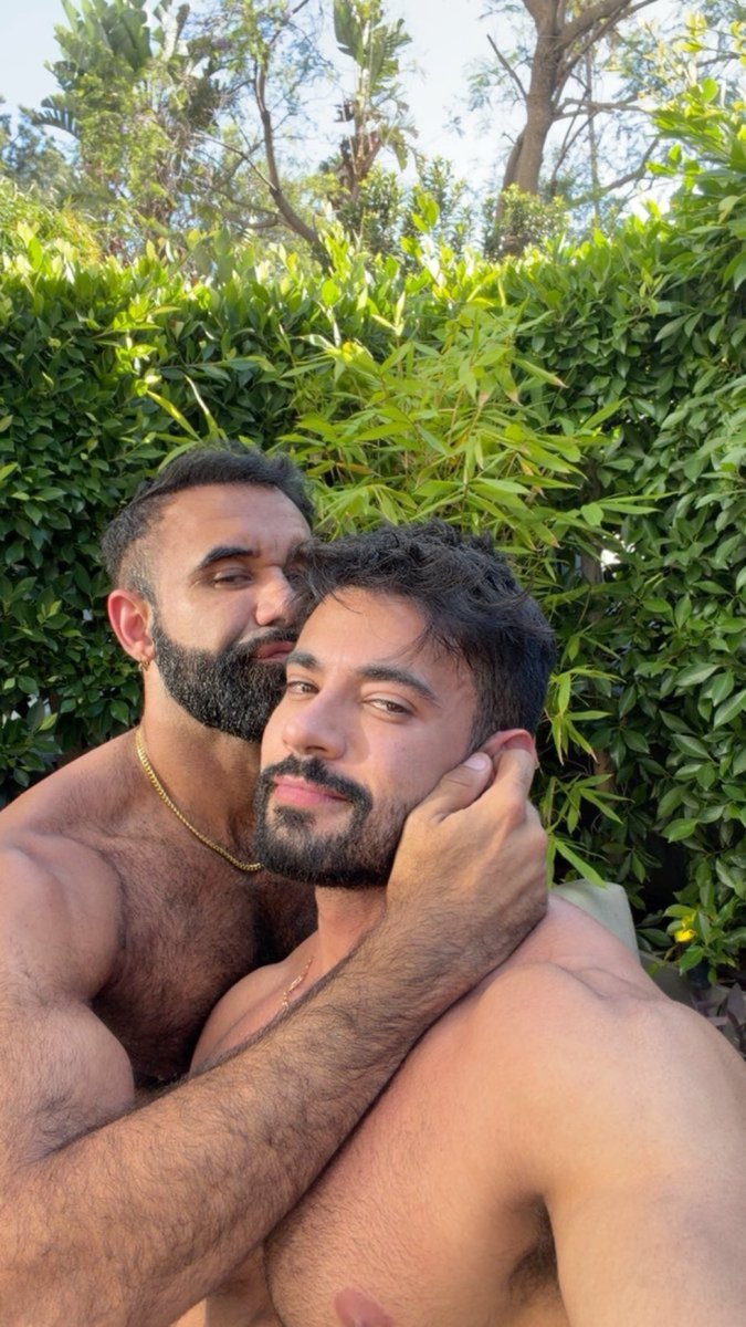 PersianX45's tweet photo. So this just happened 🎥 @alejoospina https://t.co/NVMNgkzMBD