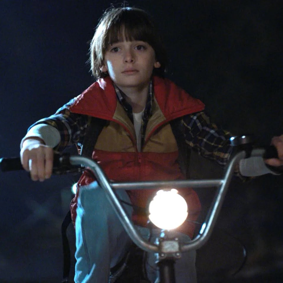 underchxmtrails's tweet photo. the mikkel nielsen/will byers tether must be discussed https://t.co/MJr7NMnW1p