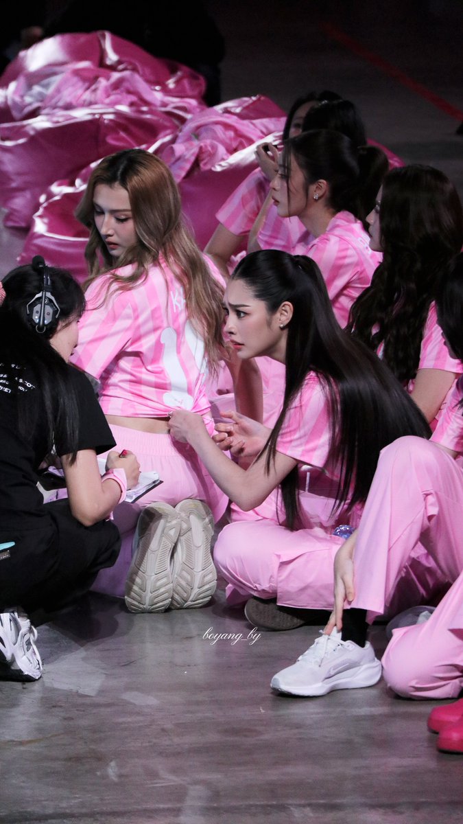 boyang_likeblue's tweet photo. safe zone👭

#mintranch #katemarilyn 
#ch3girlscup2026 https://t.co/OlKlZ5PZii