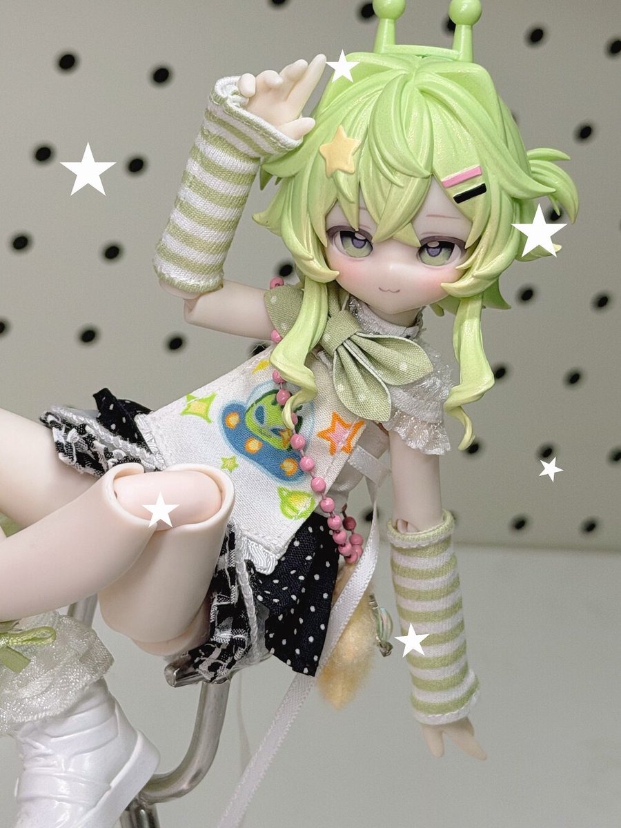 legenddollshop's tweet photo. 【Inedible Doll】#更新情報
#猫テーマ #ブラインドボックス 

🐱「ニャニャニャ次方シリーズ」
💚宇宙ネコ(啵啵酱BOBO)
🤍シルバーシェーデッド(銀斗SILVER)
💛単品(ピース)：5％OFF！
💙2種類セット：14％OFF！
❤️初回予約2026.8.18まで特典付きます！

🔗https://t.co/VMzfy9MR5Z

#bjd #legenddoll #代理購入 #ネコ #猫
