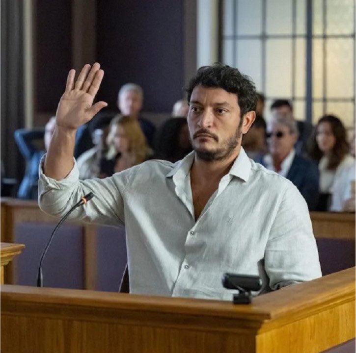 telenewstn's tweet photo. 🚨 O ator Allan Souza Lima tem despertado reações intensas do público por causa de Tom, um dos antagonistas da novela #QuemAmaCuida. Intérprete de um homem marcado pelo comportamento abusivo e pela violência doméstica, ele revelou que já chegou a ser hostilizado nas ruas por espectadores que confundem ficção e realidade.

ℹ️ Outro Canal