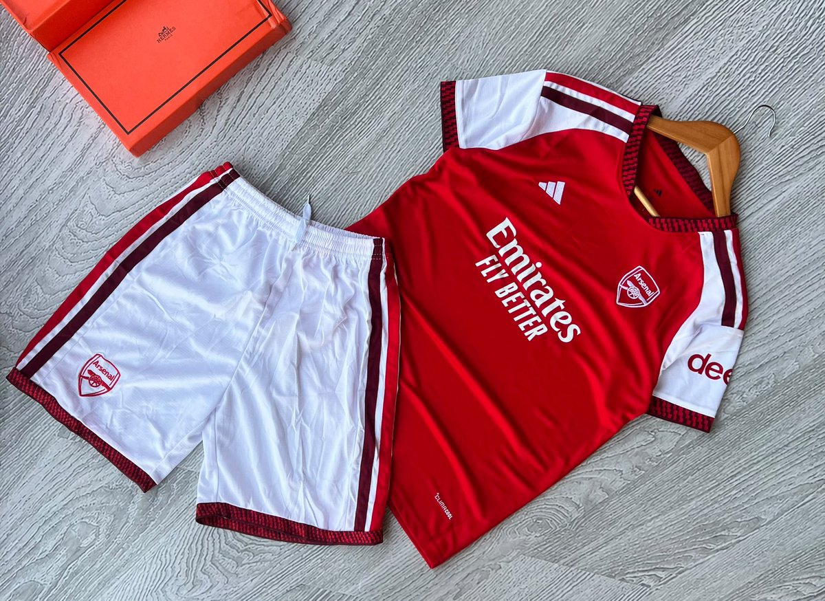 NuwatuhaProssy's tweet photo. 📍 Visit Prossy Sports Center for all your sportswear and accessories!

🏬 Location: People’s Plaza, Shop L2072, opposite Nyumba Kubwa, Arua Park, Kampala.

We stock quality jerseys, sportswear, and more at affordable prices. Come and shop with us today! ⚽🏀🏐

Kids jerseys from 1 to 16 years old