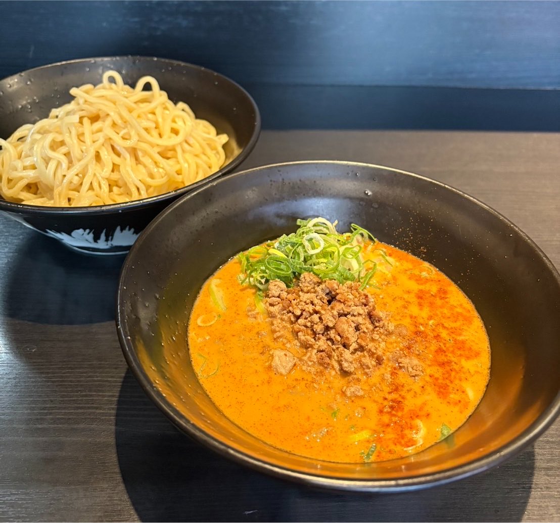 chigasaki_base2's tweet photo. 冷たいだけじゃ、物足りない。

キンと冷えた麺に、濃厚旨辛ダレ。

8月・ランチ限定『冷やし担担つけ麺』

本日も11:30〜14:30営業です🍜
 
#茅ヶ崎 #茅ヶ崎グルメ #平塚 #茅ヶ崎ベース界 https://t.co/pUK8eQYC6P