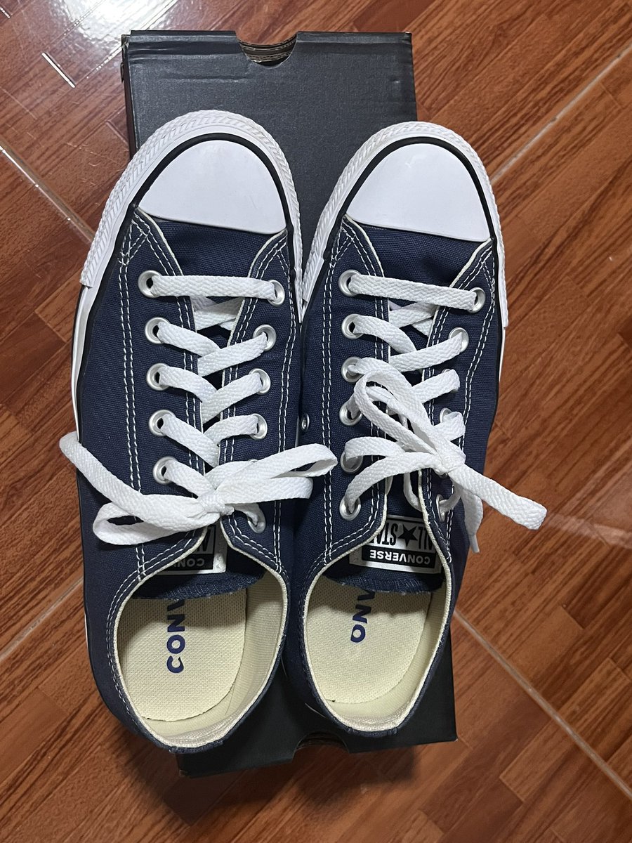 gerberaagent's tweet photo. ส่งต่อ CONVERSE ALL STAR OX NAVY : size 6 us | 24.5 cm ค่ะ ใส่ 2-3 ครั้ง
🛺 850 รวมส่ง เดมมาขอดูพต.ได้ค่ะ #ส่งต่อรองเท้า #ส่งต่อconverse #ส่งต่อรองเท้ามือสองสภาพดี #รองเท้าผ้าใบมือสองของแท้ #รองเท้ามือสอง #โล๊ะตู้เสื้อผ้า #โล๊ะตู้ #เสื้อผ้ามือสอง #ส่งต่อรองเท้า #ส่งต่อเสื้อผ้า https://t.co/ratk0tr9yd