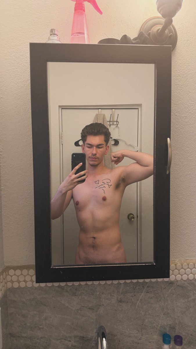 gringolatin21's tweet photo. Definitely a work in progress 7 months in we looking good asf https://t.co/28RDFFmgOx
