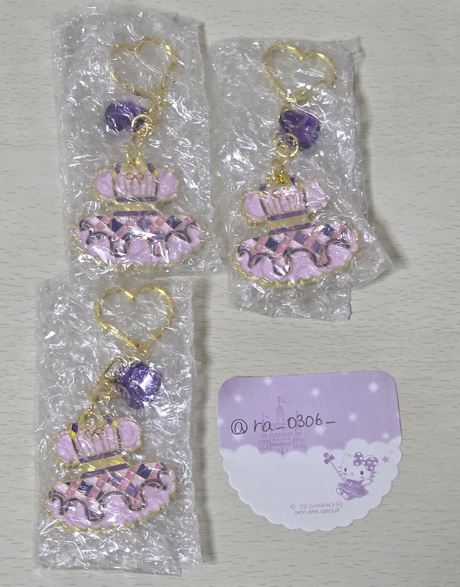 ra_0306_'s tweet photo. 【交換】アイカツ ダイキャストドレスチャーム

譲)パープルステージコーデ

求)ブルーステージコーデ(あおい)
イエローステージコーデ(おとめ)
レッドステージコーデ(美月)

郵送希望です📮
よろしくお願いいたします🙇🏻‍♀️ https://t.co/LSkxr32JEw