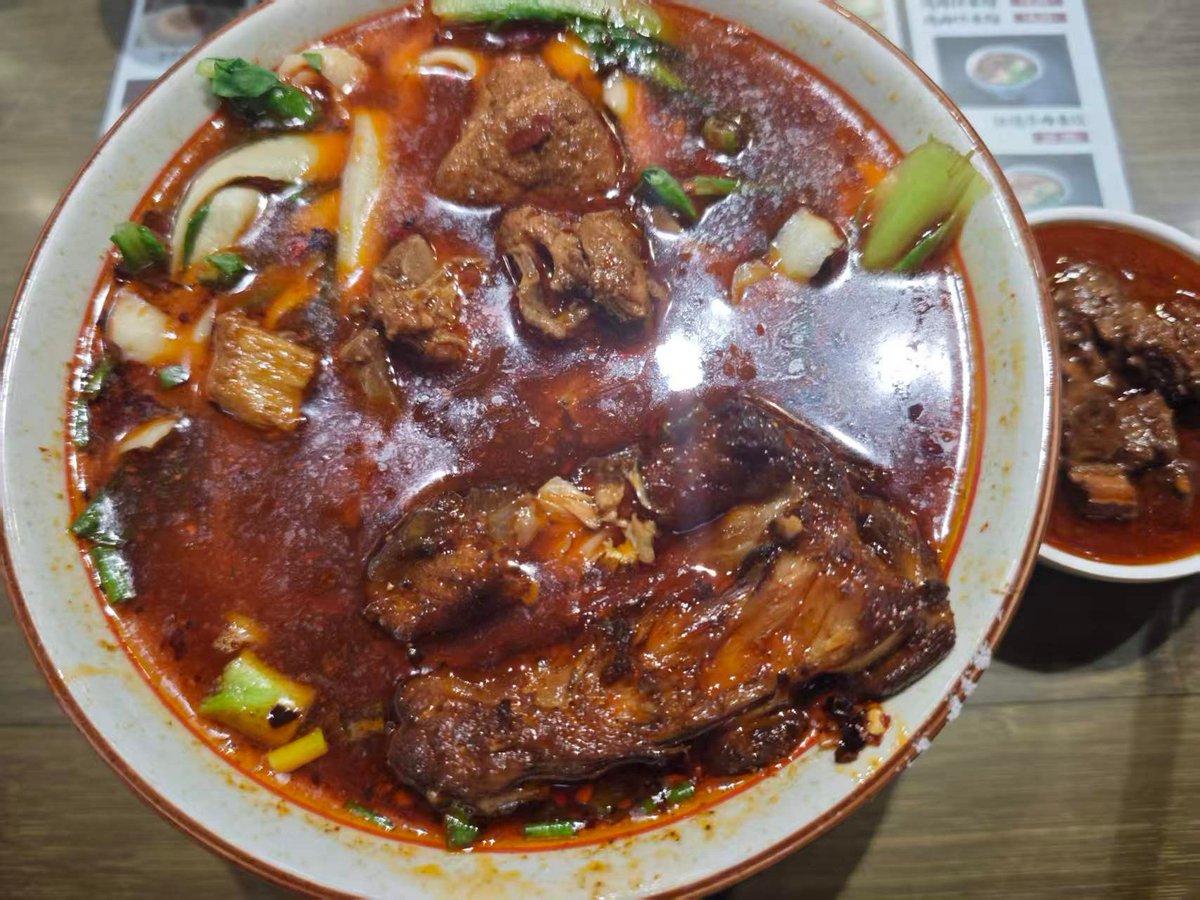 CYvacant's tweet photo. 美味的牛肉面 https://t.co/aEB61n9PxT