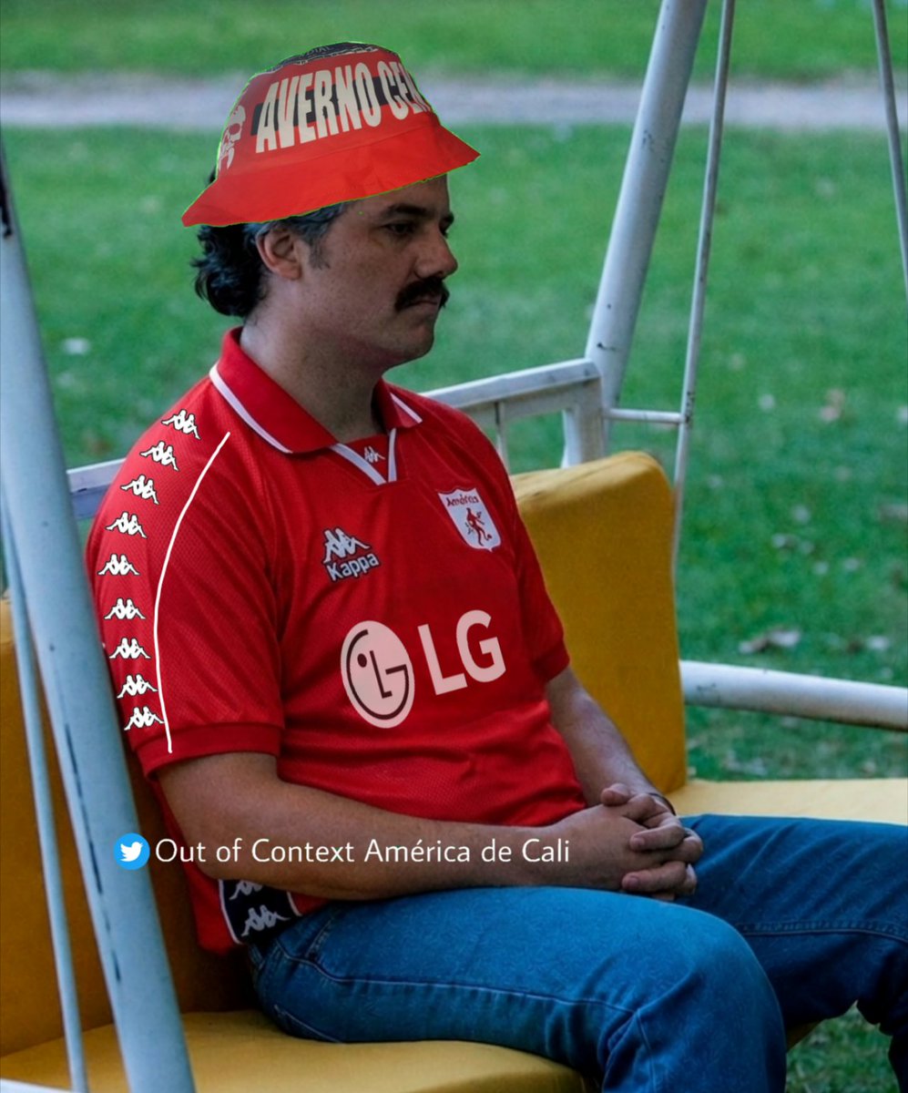 OutOfContextAm5's tweet photo. Meter 7 goles a perder por escritorio. https://t.co/wnsPSrD6n3