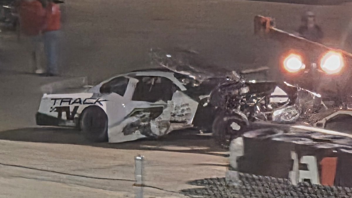 LorSports20's tweet photo. Caution! 19 to go. @shaferracing7 with a big wreck in turn 4. Red flag. The top 3 is @TyFredrickson36, @JustinMondeik44, Penn Sauter. @CaseyJohnson05 had to pit from the top 5 with 35 or so to go. His hood came up on the car. The end is near for the 2026 @MidwestTour Gandrud 250. https://t.co/9ZIhZw8wlz