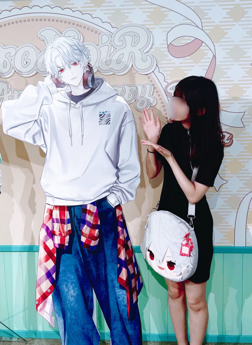 kzh_111O's tweet photo. 昨日お邪魔してきた！とても良かったかっこいい✨‼️
 #ChroNoiR8周年POPUP https://t.co/MyPUHgW5mk