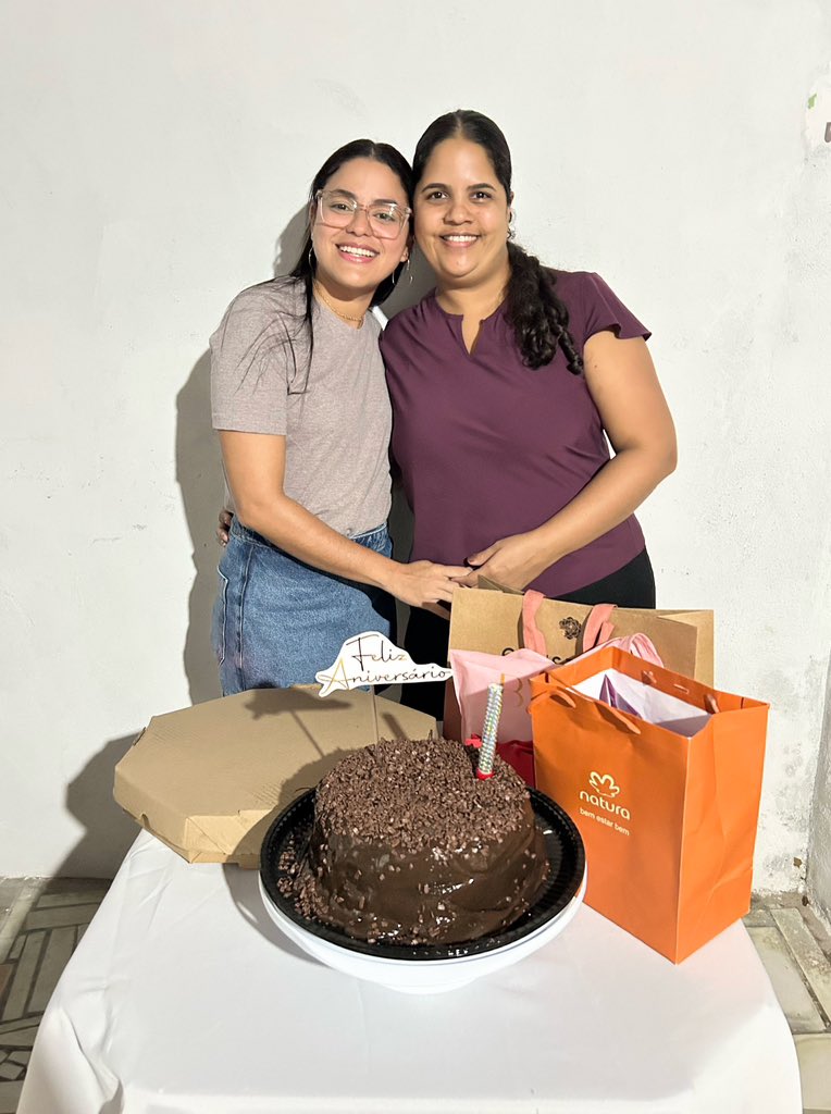 _alcionesousa's tweet photo. 🥳💝🌺 https://t.co/p8vogpDnTd