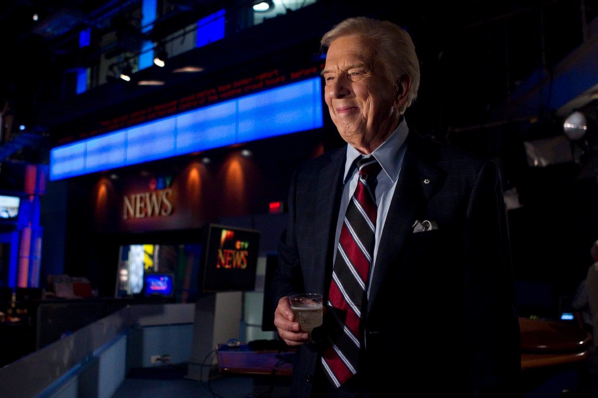 darrellbricker's tweet photo. So many great memories of working with Lloyd. My condolences to his family and friends. Fair winds and following seas to a true Canadian legend. Lloyd Robertson, former CTV News lead anchor, dies at age 92 https://t.co/PgxoGcA8Z9 https://t.co/3jNCqTpJGZ