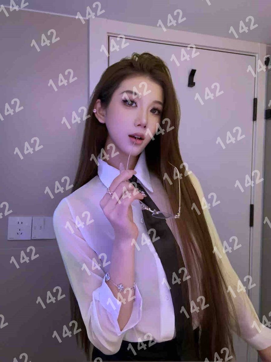 AmalyMira's tweet photo. 今天我数到第18颗星星。
九里堤街道
#金牛
👉助理@hyum74
久久连妹子白嫖勿扰
看上了请截图妹子便客服快速安排
#成都 https://t.co/xhvbz036dJ