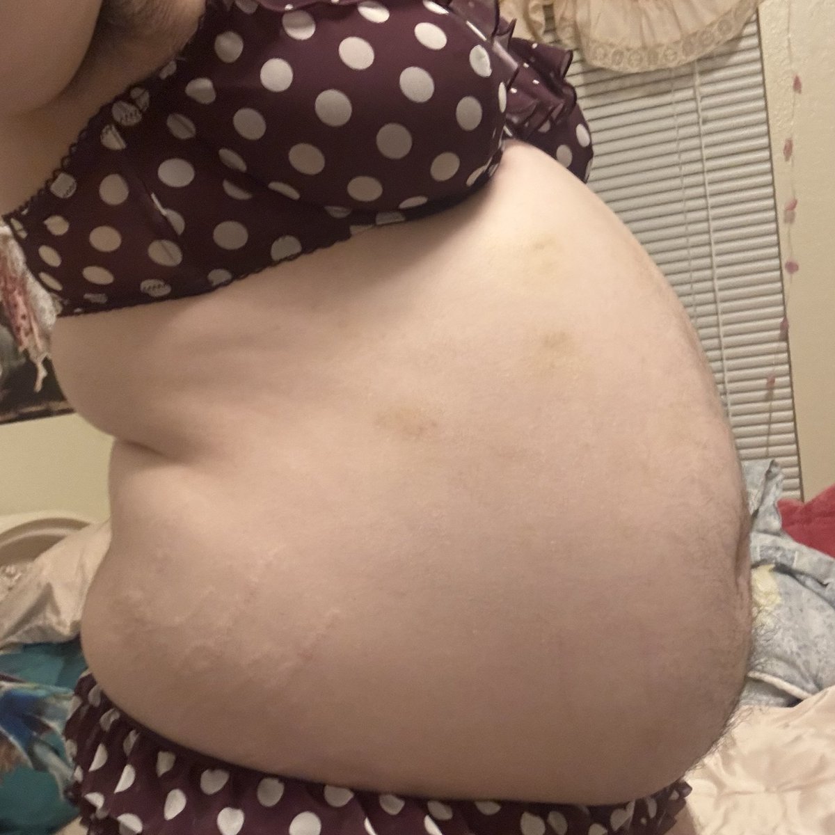 moo205069's tweet photo. do you care for girls that stuff themselves silly? #feedee #bellystuffing #bloatedbelly #gainer #bellyexpansion #bellybloat #fatgirl #chubby #piggy https://t.co/7XiQItOzsN