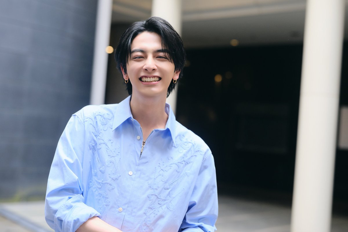 Audience_engeki's tweet photo. #新原泰佑、ことばを失う主人公に挑む「まさに現代を表した作品」ミュージカル『獅子 THE LION-BEAT』#ミュージカル獅子

✅寺山作品の世界に生息する自分を見てみたかった
✅「誰もが隠し持つ感情」を持つ主人公・貞夫

記事はこちら🔽
https://t.co/U571rvfgjY

@musical_shishi https://t.co/xRPWnti9Wd