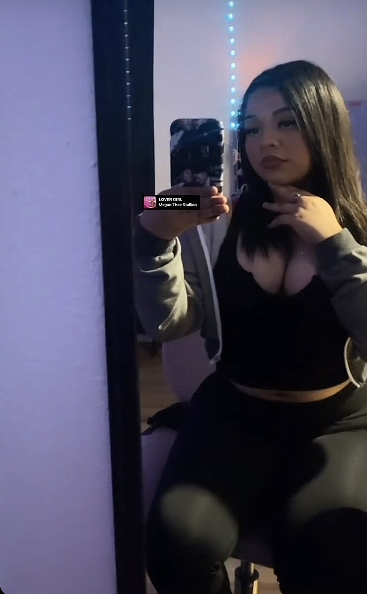 aj2slimeyy's tweet photo. who can flash this low lvl with bbc https://t.co/9KTX5OgTAs